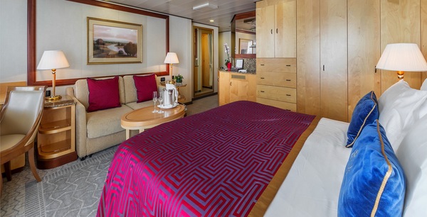 Cunard Queen Victoria Q5 ©cunard 3.jpg